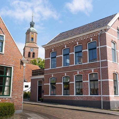 Sfeervol Verblijf In Oude Gemeentehuis Eenrum. المظهر الخارجي الصورة