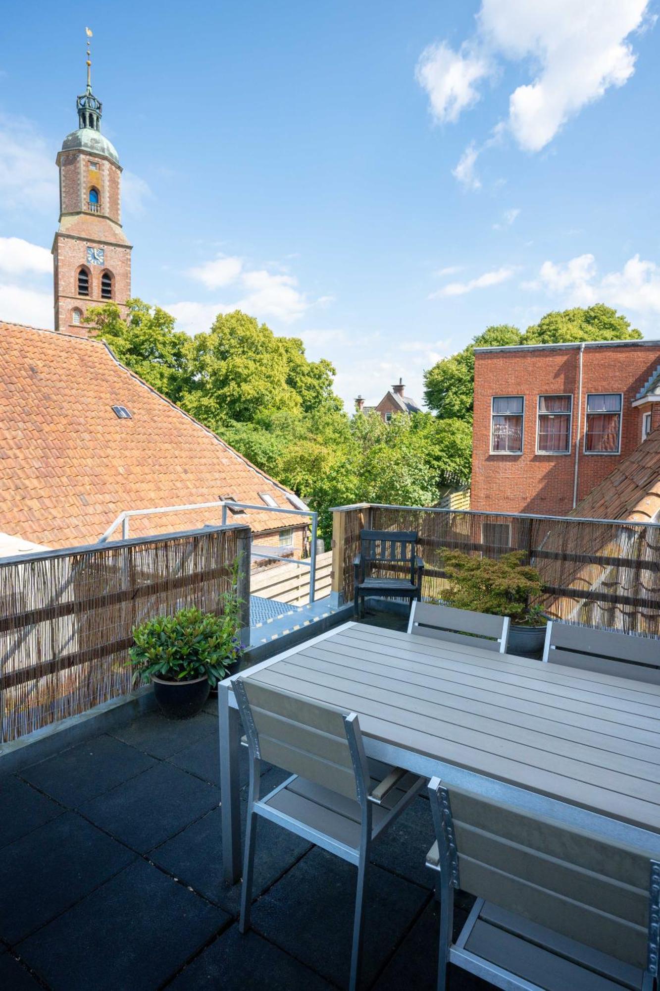 Sfeervol Verblijf In Oude Gemeentehuis Eenrum. المظهر الخارجي الصورة